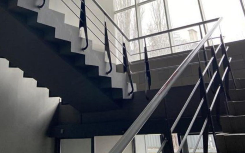 Военна рампа бул. Илиянци  производствени халета и складови помещения 500 кв. м. /1000 кв. м. /2000 кв. м. /3000 кв. м