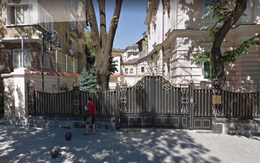 Резиденция за продажба  до Софийски Университет и бул. Цар Освободител