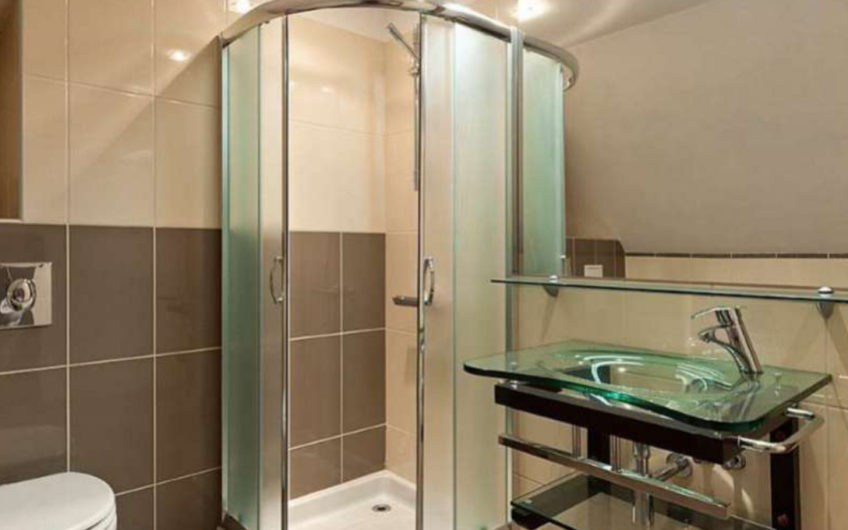 Резиденция за продажба  до Софийски Университет и бул. Цар Освободител