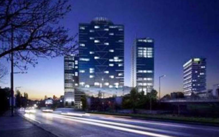 Комплекс от няколко сгради с РЗП 135000m2
