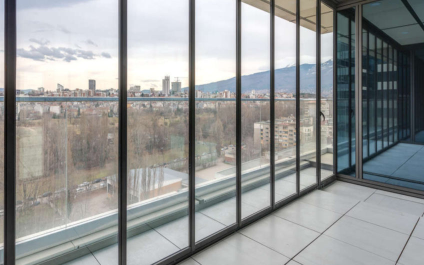 Комплекс от няколко сгради с РЗП 135000m2
