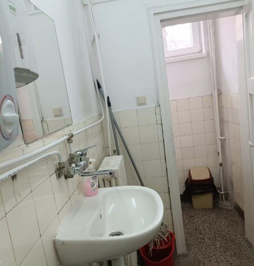 Дава под наем ОФИС 105м2 център ул. Добруджа