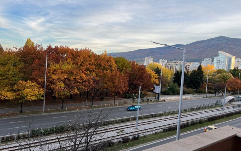 3-стаен апартамент 78м2 кв Борово на бул. България