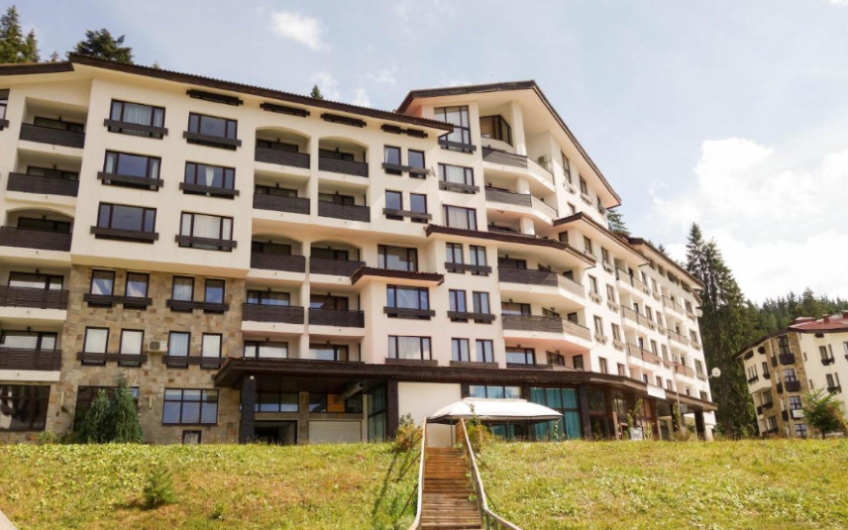 Продава обзаведен 1-СТАЕН апартамент    53м2 в Пампорово